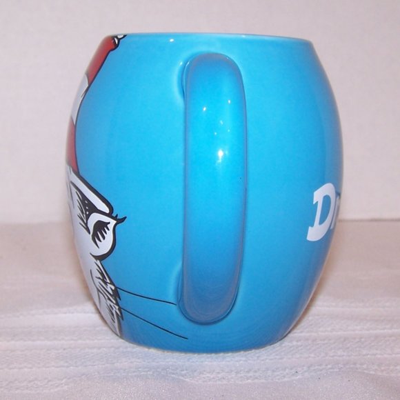 DR.SEUSS " CAT IN THE HAT " OVAL COFFEE CUP S3648 - Picture 3 of 9